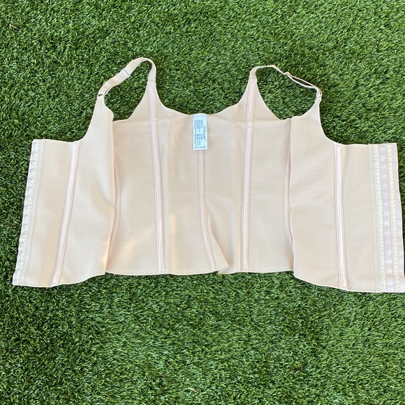 Shapewear - Picture 4 of 13